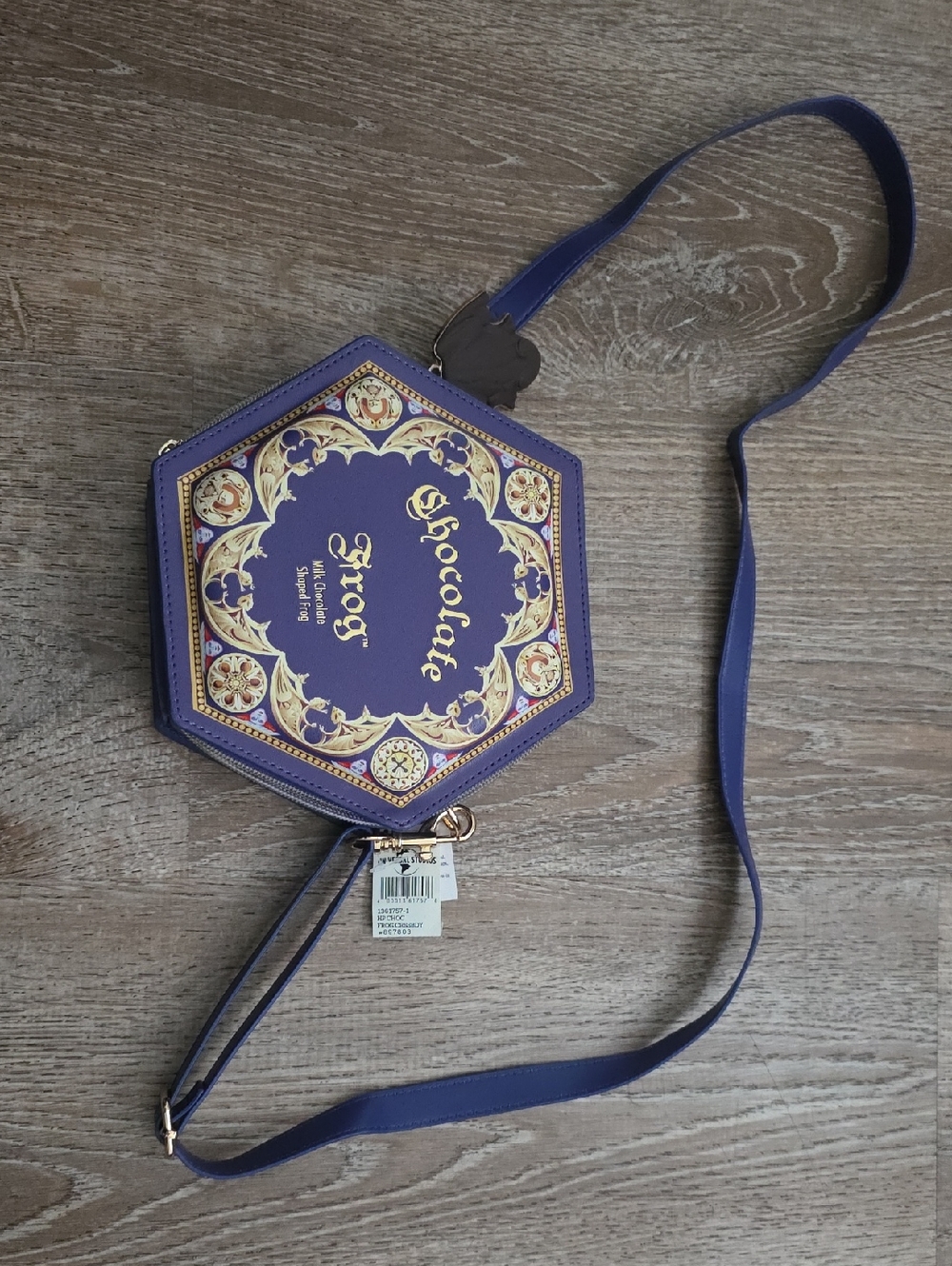 NWT: Wizarding World Universal Studios Harry Potter Chocolate Frog Crossbody Bag